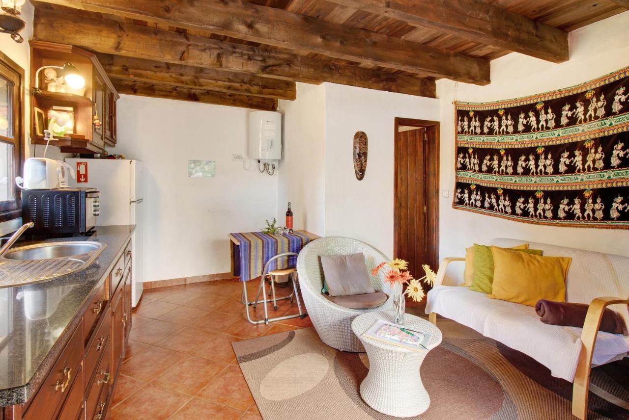 The Perfect Cottage São Vicente Exteriör bild